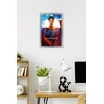 thumbnail image 2 of DC Studios Superman (2025) - Gros plan sur une feuille, 2 of 3