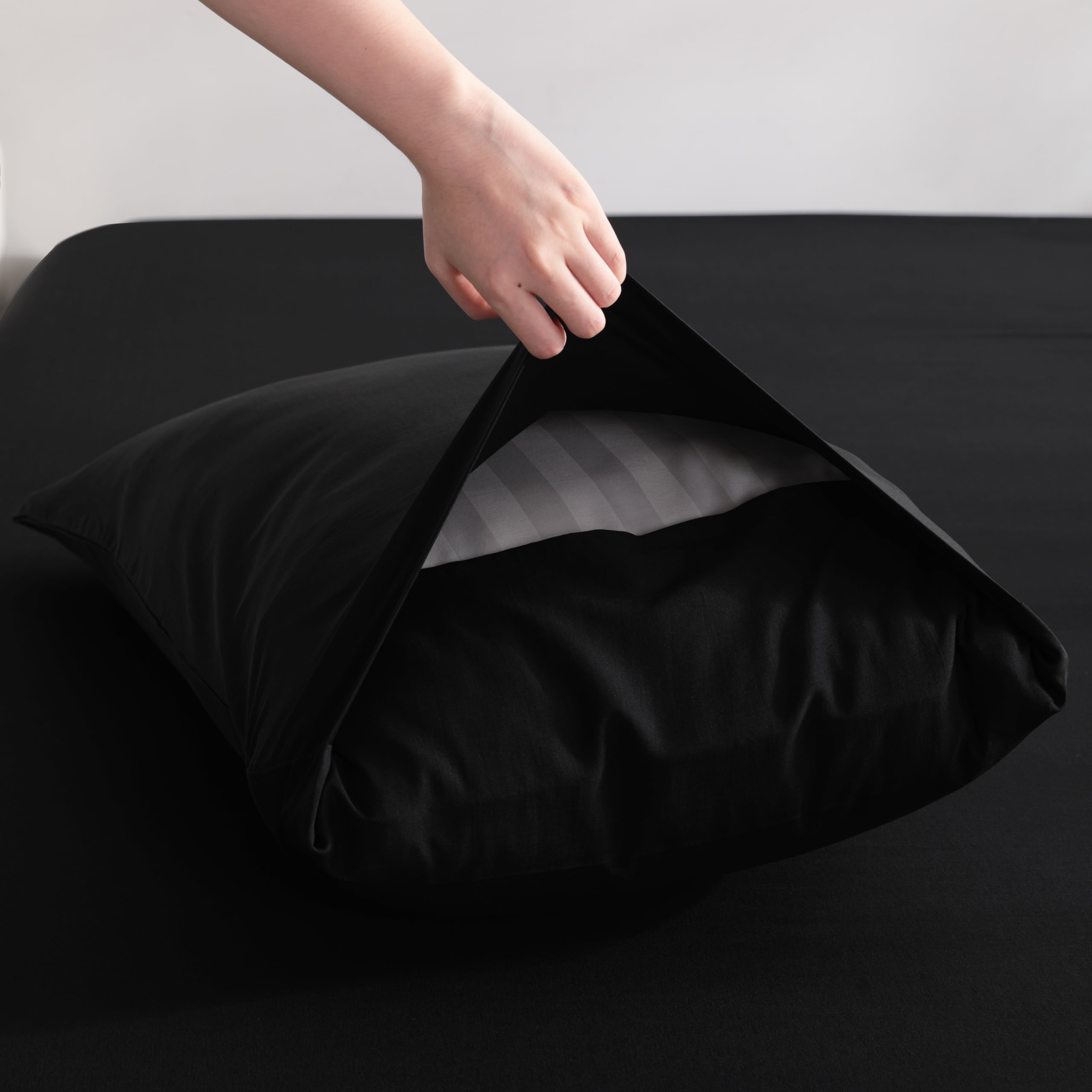 Ultra Soft Bamboo Sheet Set of 3, Durable and Cooling Bamboo Fiber Bed Sheet Set, Twin, 1 Flat Sheet +1 Fitted Sheet +1 Pillowcases, Black