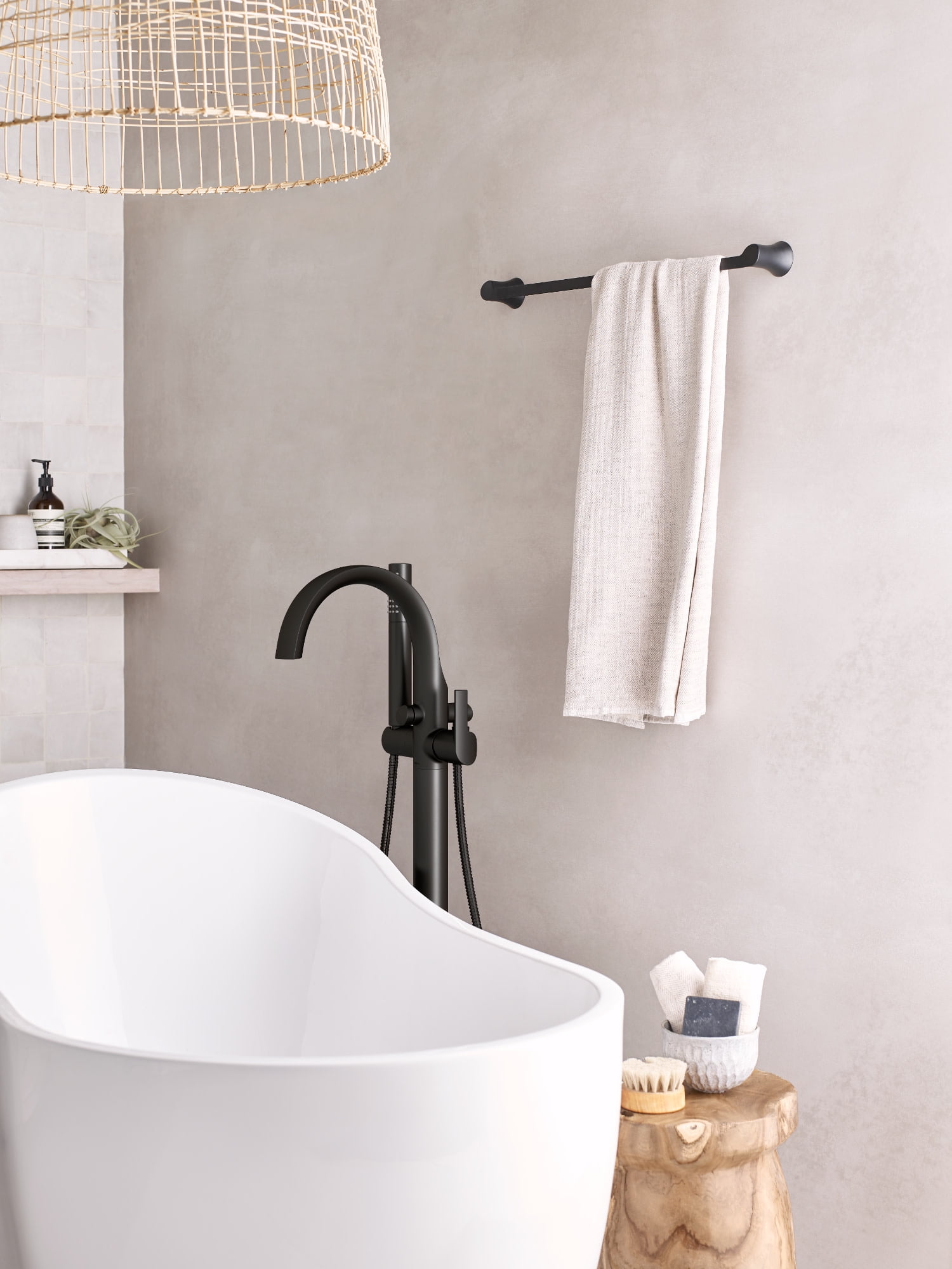 Moen S3105BL Doux Single Handle Lever Floor Mount Filler in Matte Black