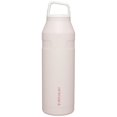 thumbnail image 1 of Botella de agua Stanley IceFlow Cap and Carry+ de cuarzo rosa de 1,5 litros, 1 of 4