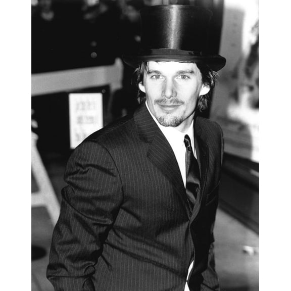 Ethan Hawke At The New York Premiere Of Snow Falling On Cedars, 121399 Celebrity (8 x 10)