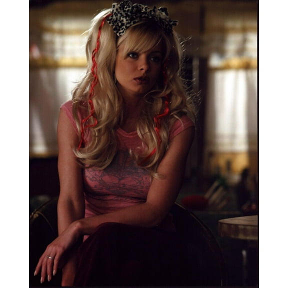 Jaime Pressly With Black And White Hair Bow In My Name Is Earl Photo Print (8 x 10) - Item # MVM59800