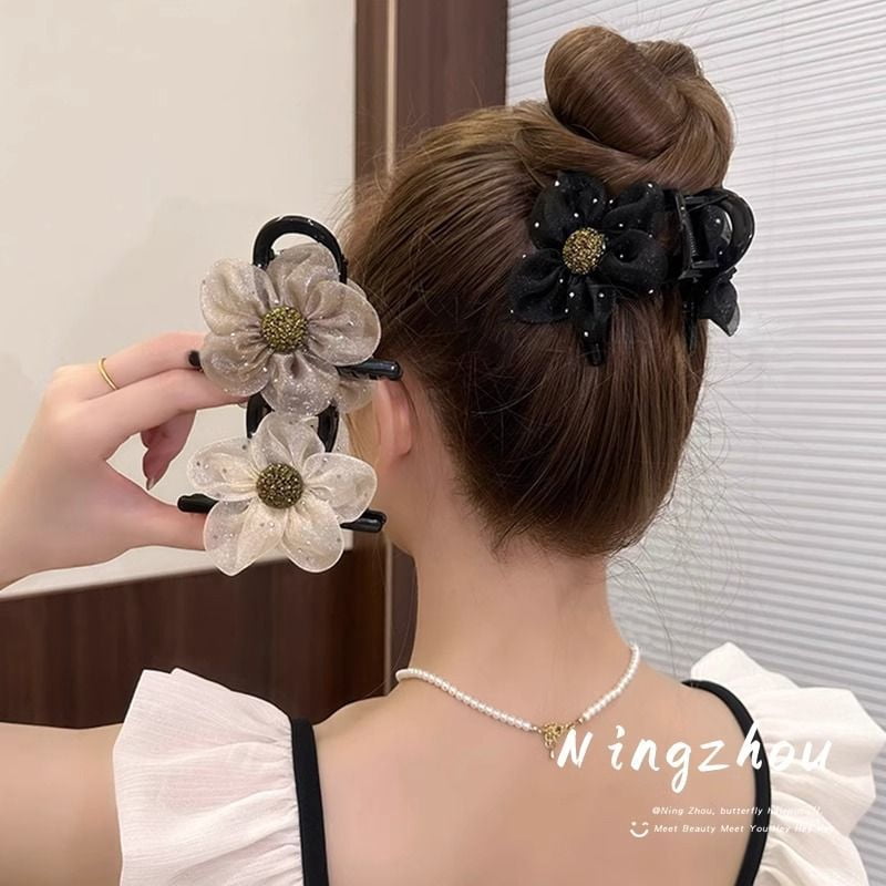 EKE Women’s Hair Clip Vintage Retro Back-Wear Elegant Hair Accessory with Fashion Texture