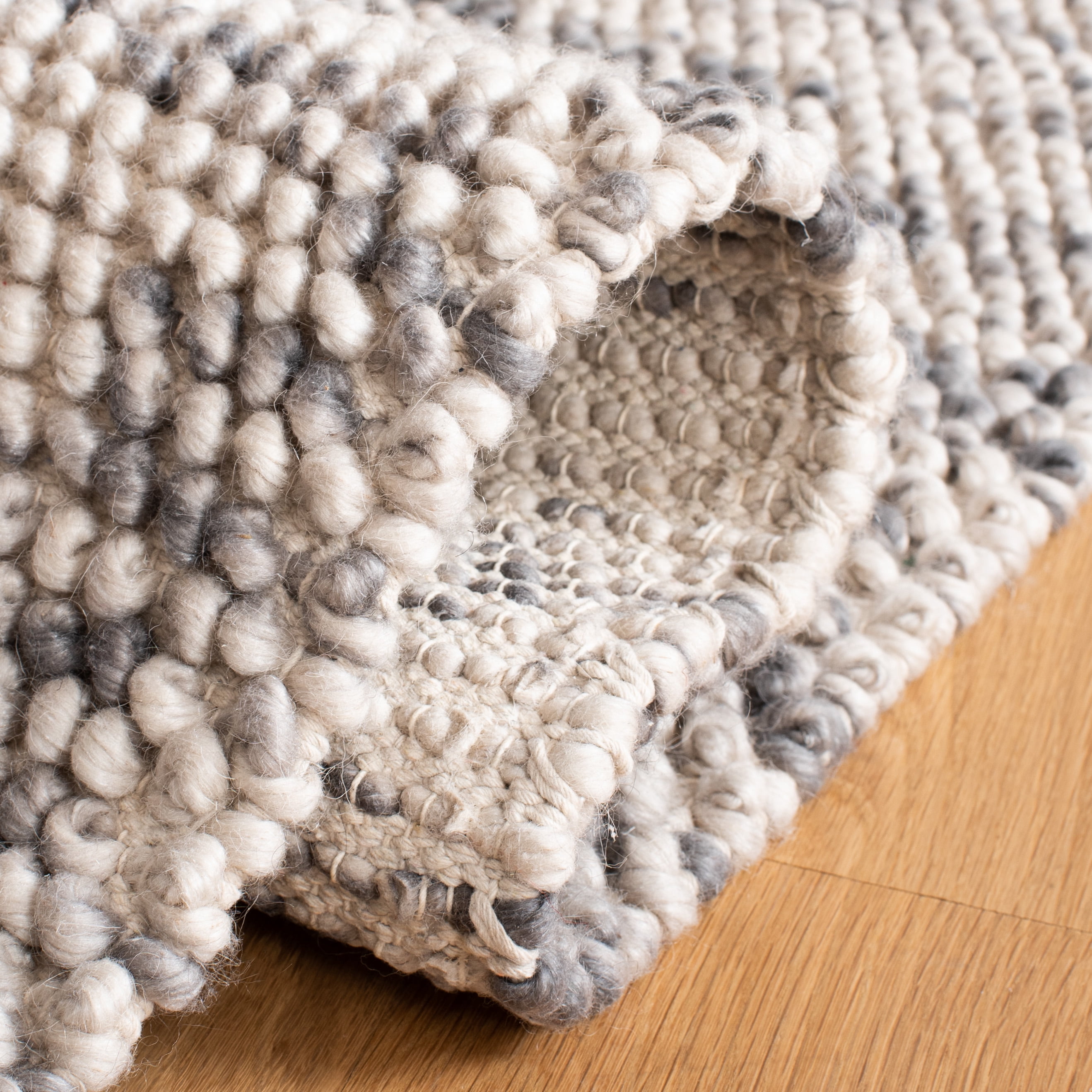 SAFAVIEH Natura Jack Distressed Runner Rug, Grey/Beige, 2'3" x 9'