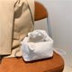 thumbnail image 4 of Bolso de hombro Felpa Moda Cloud Fold PU Correa Bolso Casual para fiesta Blanco, 4 of 9