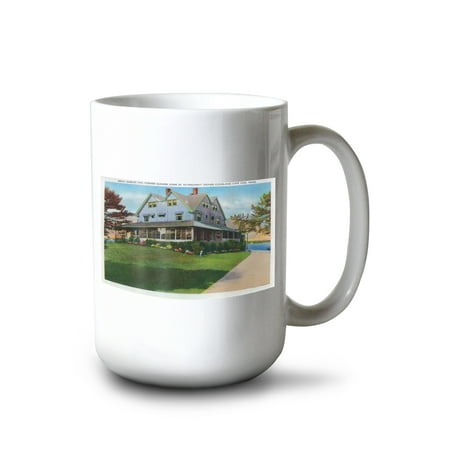 

15 fl oz Ceramic Mug Cape Cod Massachusetts Exterior View of the Gray Gables Inn Dishwasher & Microwave Safe