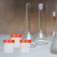 thumbnail image 3 of 50 unidades/1 paquete Vaso de plástico de 40 ml para toma de muestras de orina, práctico recipiente sellado con tapa espiral para uso en laboratorio (color aleatorio), 3 of 8