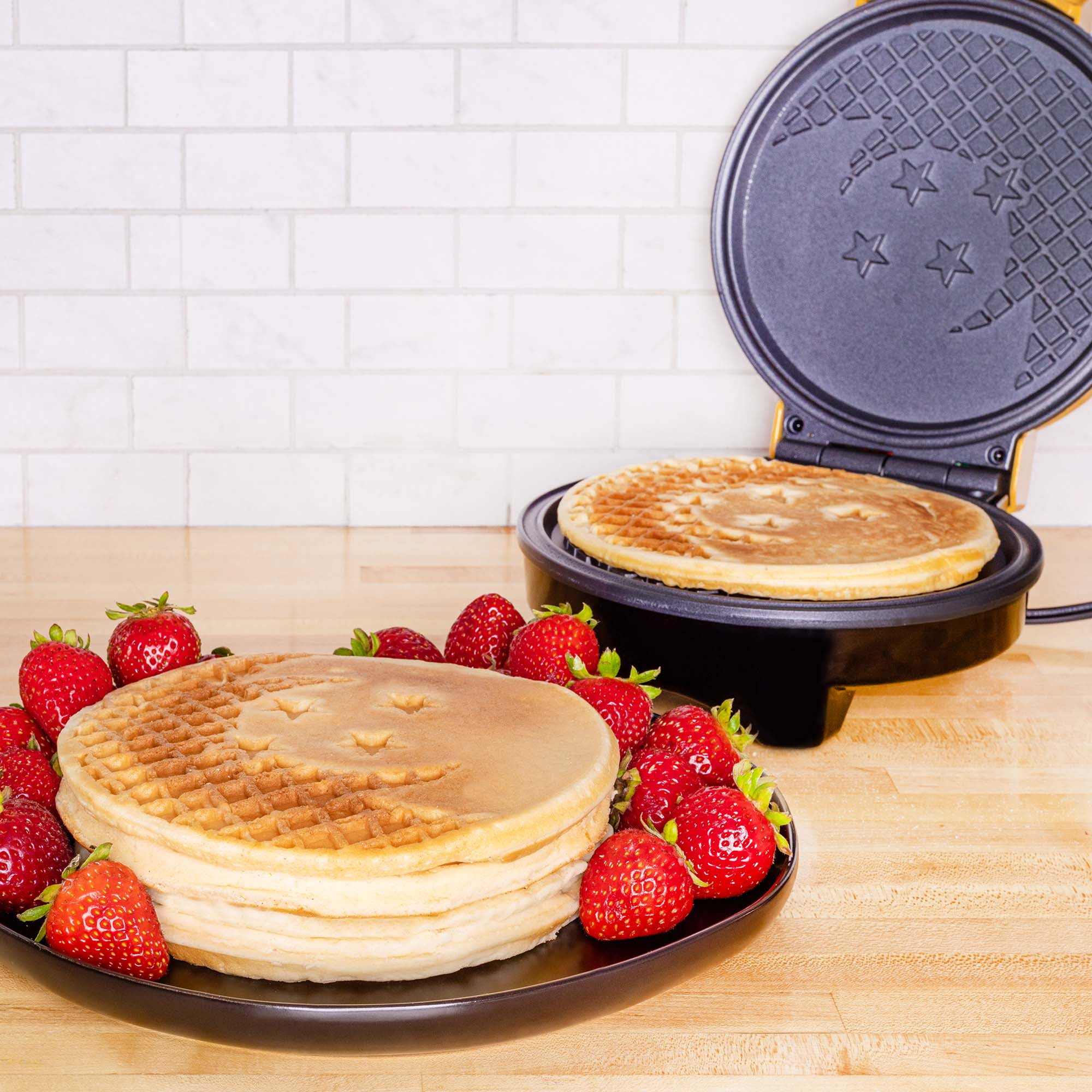 Uncanny Brands Dragonball Z Waffle Maker - Make Dragon Ball