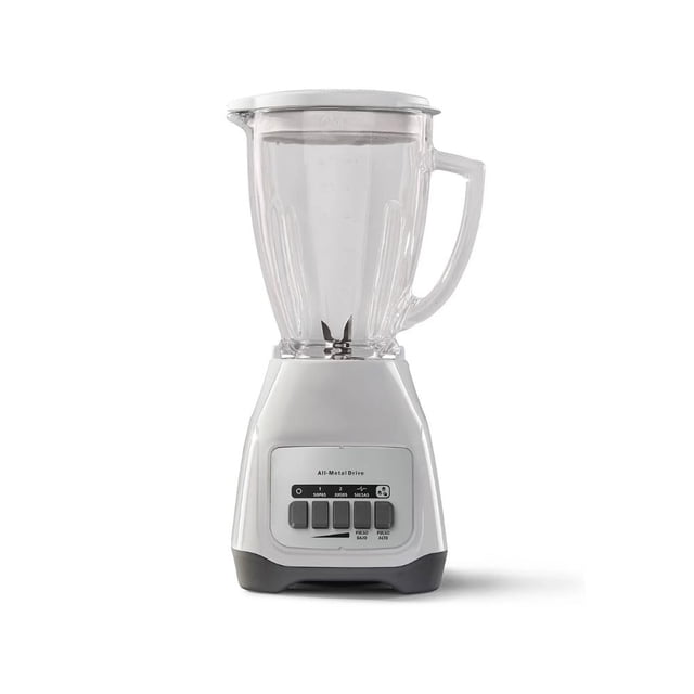 licuadora oster vaso de vidrio 1.5 litros 2 velocidades color blanco, vista frontal centrada con jarra de vidrio transparente de 1.5 L y tapa blanca, mango a la derecha, cuchilla metálica visible en el fondo, base blanca con panel frontal que muestra controles para dos velocidades; adecuada para triturar hielo y preparar licuados y salsas caseras.