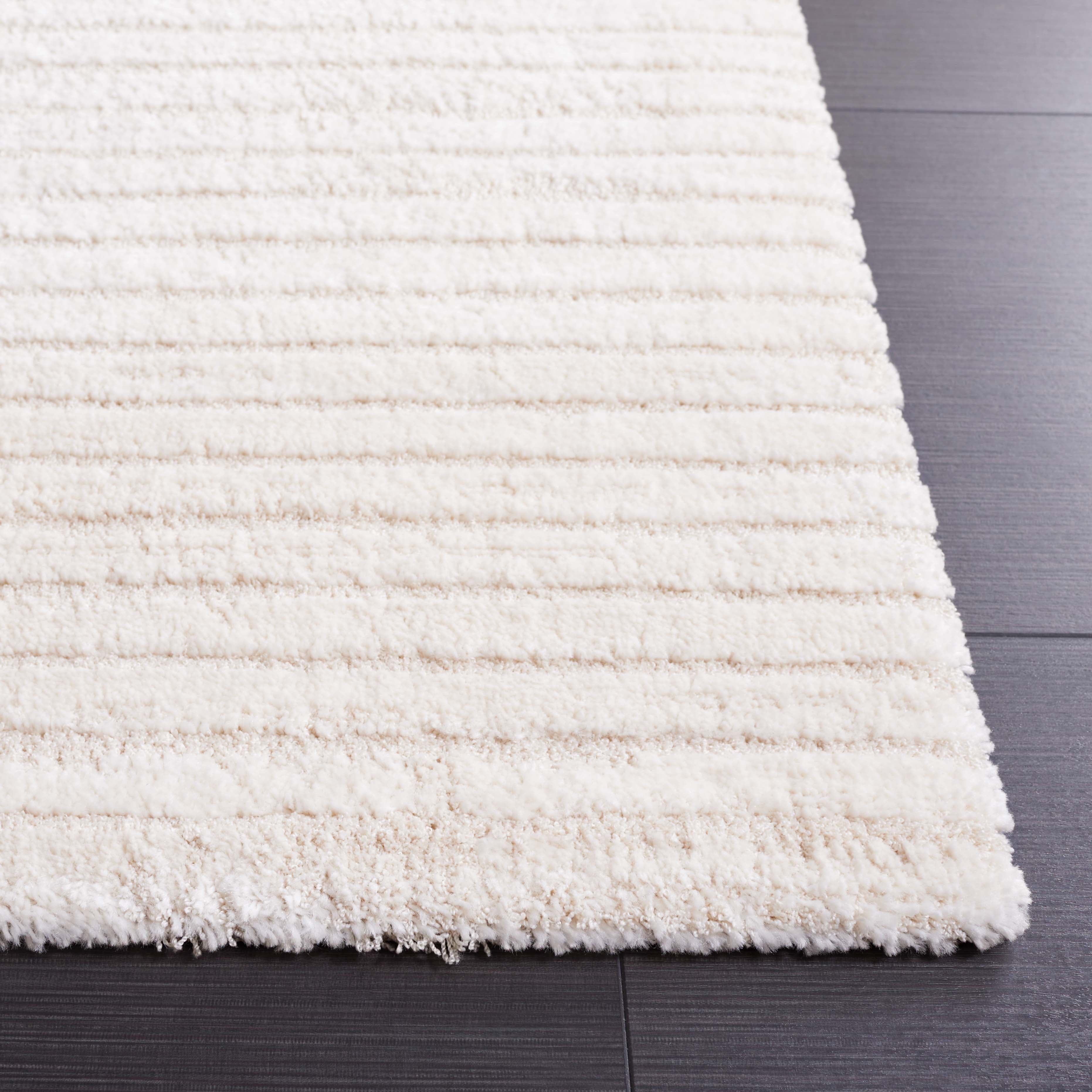 SAFAVIEH Neptune Linda Diamond Area Rug, Ivory/Beige, 8' x 10'