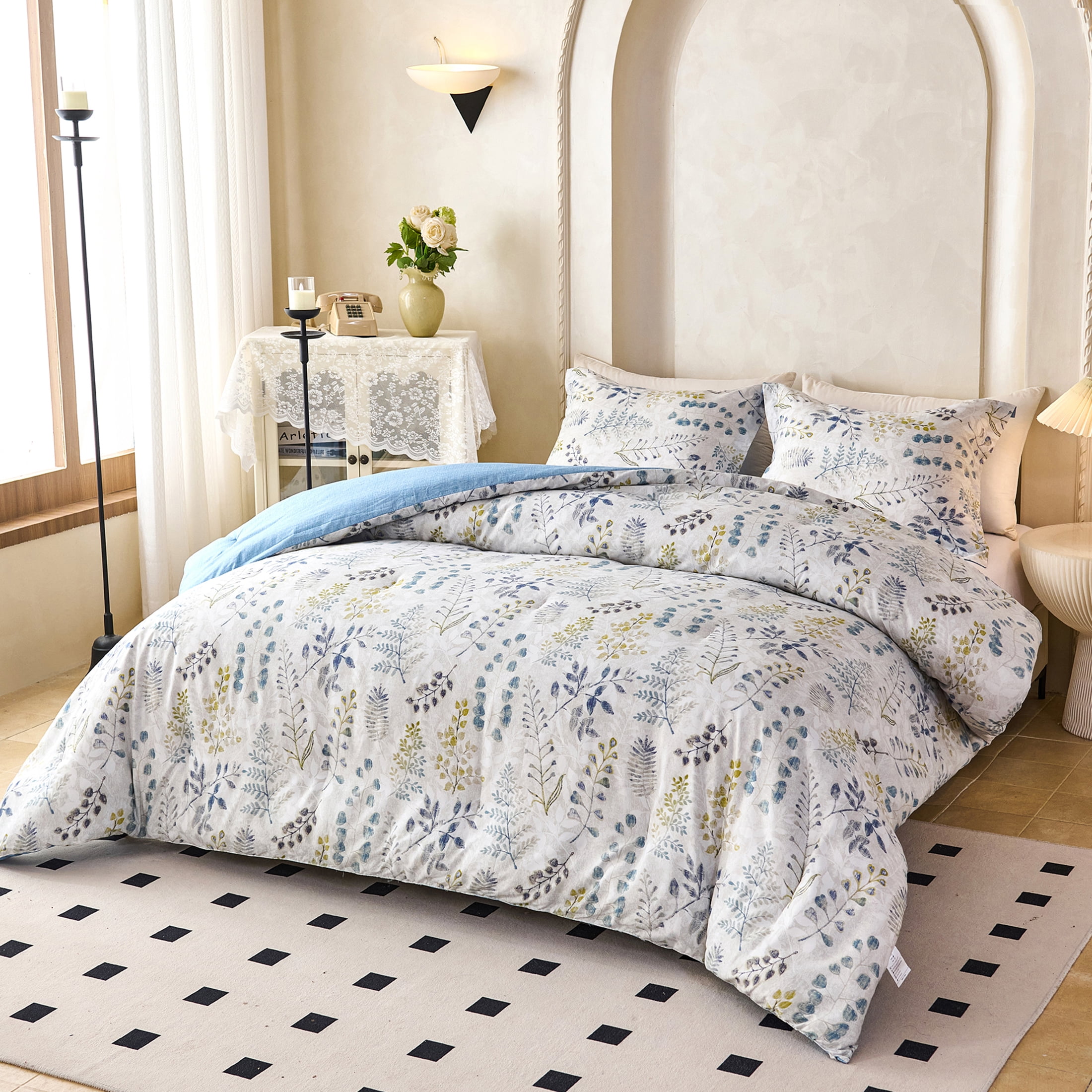 2-Piece Floral Comforter Set Twin Size, Blue and Light Gray Botanical, Soft Microfiber All-Season Bedding for Adults & Teens