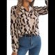 thumbnail image 3 of Camisa de Larga con Botones Geométricos para Mujer, Blusa Informal Ajustada con Cuello y Estampado Integral. Caqui XL, 3 of 10