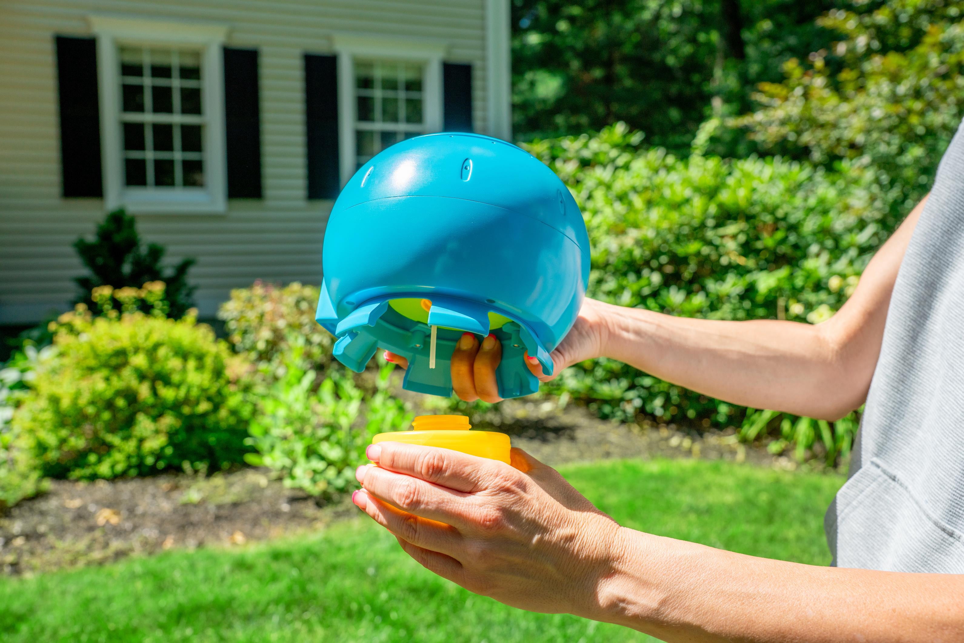 Little Kids Inc. Fubbles 2 in 1 Bubble Sprinkler with Premium Solution