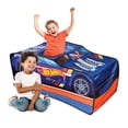 thumbnail image 1 of Casa de juegos plegable Play Tent Hot Wheels con conexiones para pistas, 1 of 6