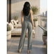 thumbnail image 3 of Conjunto Mujer 2 Piezas Tipo Jumpsuit, Blusa Sin Mangas y Pantalón Cómodo, Casual Chic para Mujer, 3 of 5