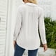 thumbnail image 3 of Camisas Henley para mujer con botones y cuello en V, blusa informal de manga larga para mujer, suave y transpirable, para el hogar, viajes, oficina, blanco M, 3 of 5
