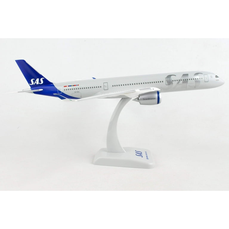 Hogan Wings 1-200 SAS A350-900 Plane with Gear, REG No. SE-RSA