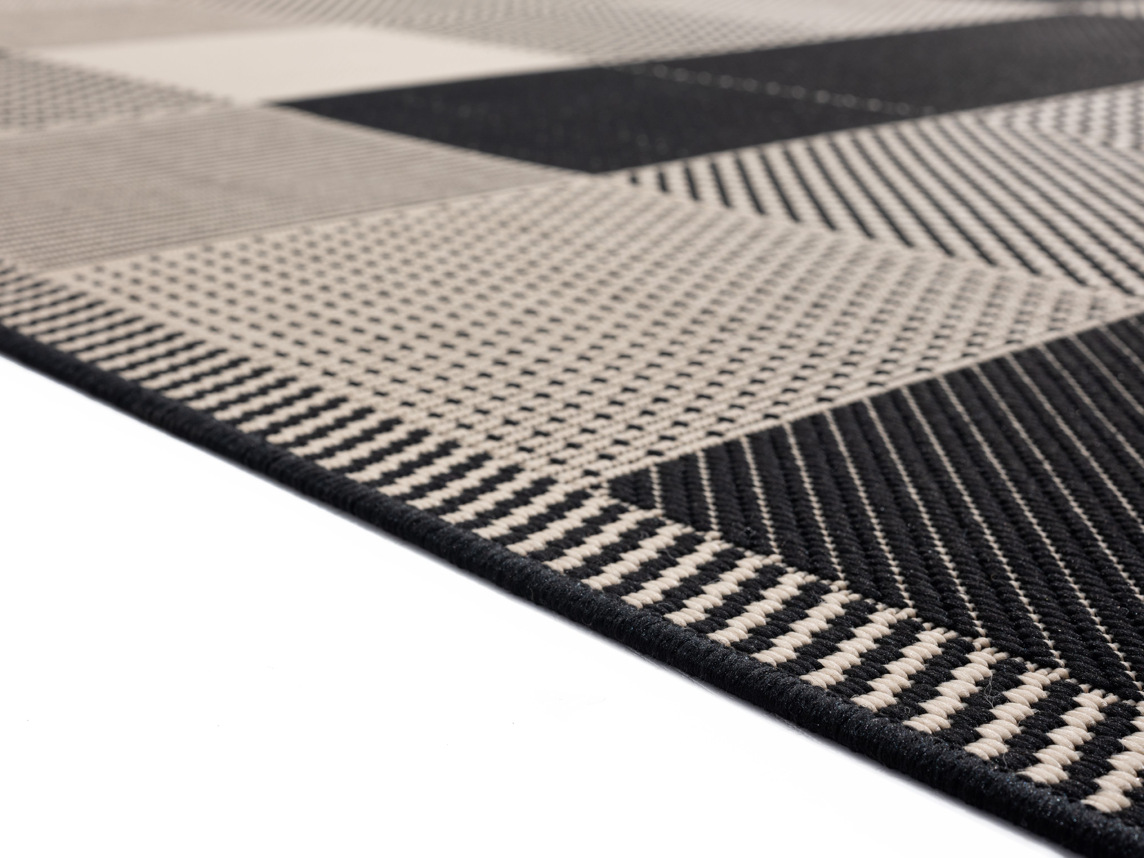 United Weavers Mali Dabeda Contemporary Geometric Area Rug, Black, 7'10" x 10'6"