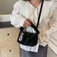 thumbnail image 5 of Bolso de mano chino de moda, bolso de hombro para mujer, bolso de mujer con diseño de nube plisada, bolso cruzado, adorno colgante, material de PU, 5 of 5