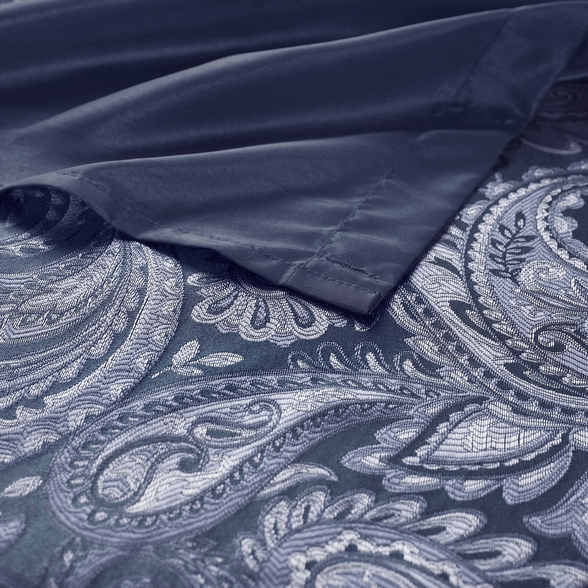 Madison Park Navy Shower Curtain, Traditional Jacquard Bath Curtain with 12 Button Holes, 72" x 72"