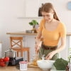 Caja de plástico para conservar frutas y verduras frescas en el refrigerador. Incluye escurridor para cebollas verdes picadas, jengibre y pasta de ajo.