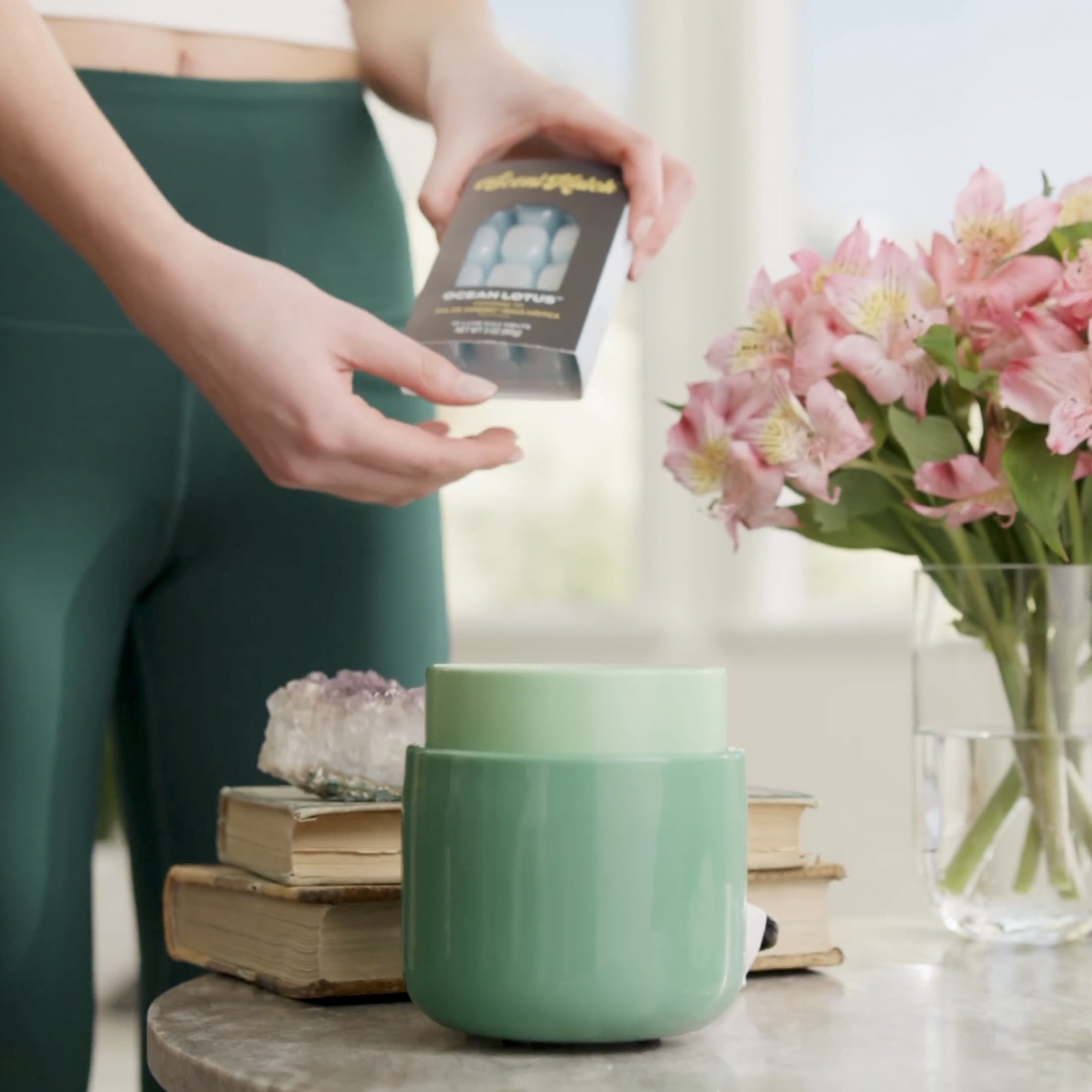 IllumiScents Green ScentMatch Soft Cylinder Wax Warmer