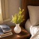 thumbnail image 1 of MTBLYS Jarrón de cerámica estriado|Centro de mesa moderno para la sala de estar | Jarrón de cerámica de 21 cm de alto con follaje artificial | Jarrón decorativo para mesa de centro|mesa de comedor, 1 of 7