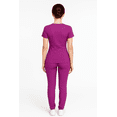 thumbnail image 3 of Scrubs Médicos Mujer | Uniformes para Doctoras y Enfermeras M11 MAGENTA CH, 3 of 4