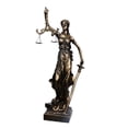 thumbnail image 1 of Escultura Lady Justice Themis de resina de 50 cm con escamas y espada, 1 of 2