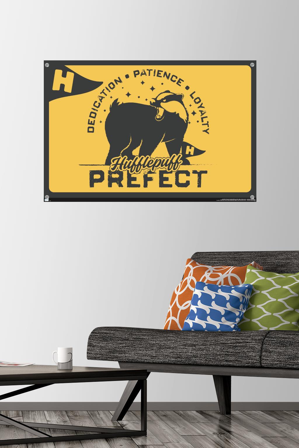 The Wizarding World: Harry Potter - Hufflepuff Clubhouse Crest Wall Poster with Pushpins, 22.375" x 34"