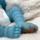 thumbnail image 5 of Muñeca Reborn JOYARR de 50 cm con piel azul y ojos marrones realistas, 5 of 7