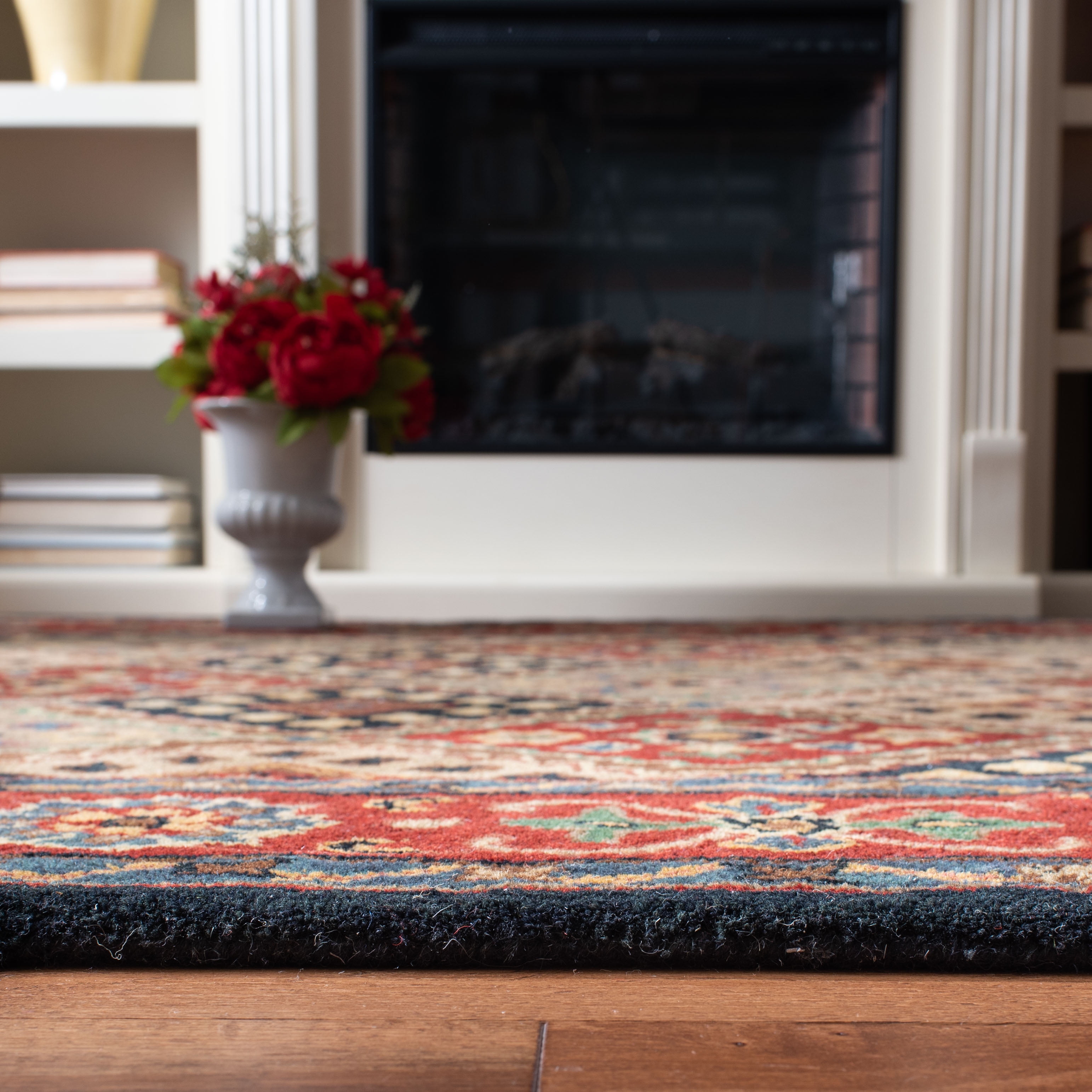 Safavieh Heritage Petar Oriental Area Rug, Red/Beige, 6' x 6' Round