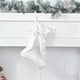 thumbnail image 4 of Adorno navideño colgante para árbol con forma de calcetines de terciopelo anudados, con detalle de cuerda, Rkxzt, 4 of 9