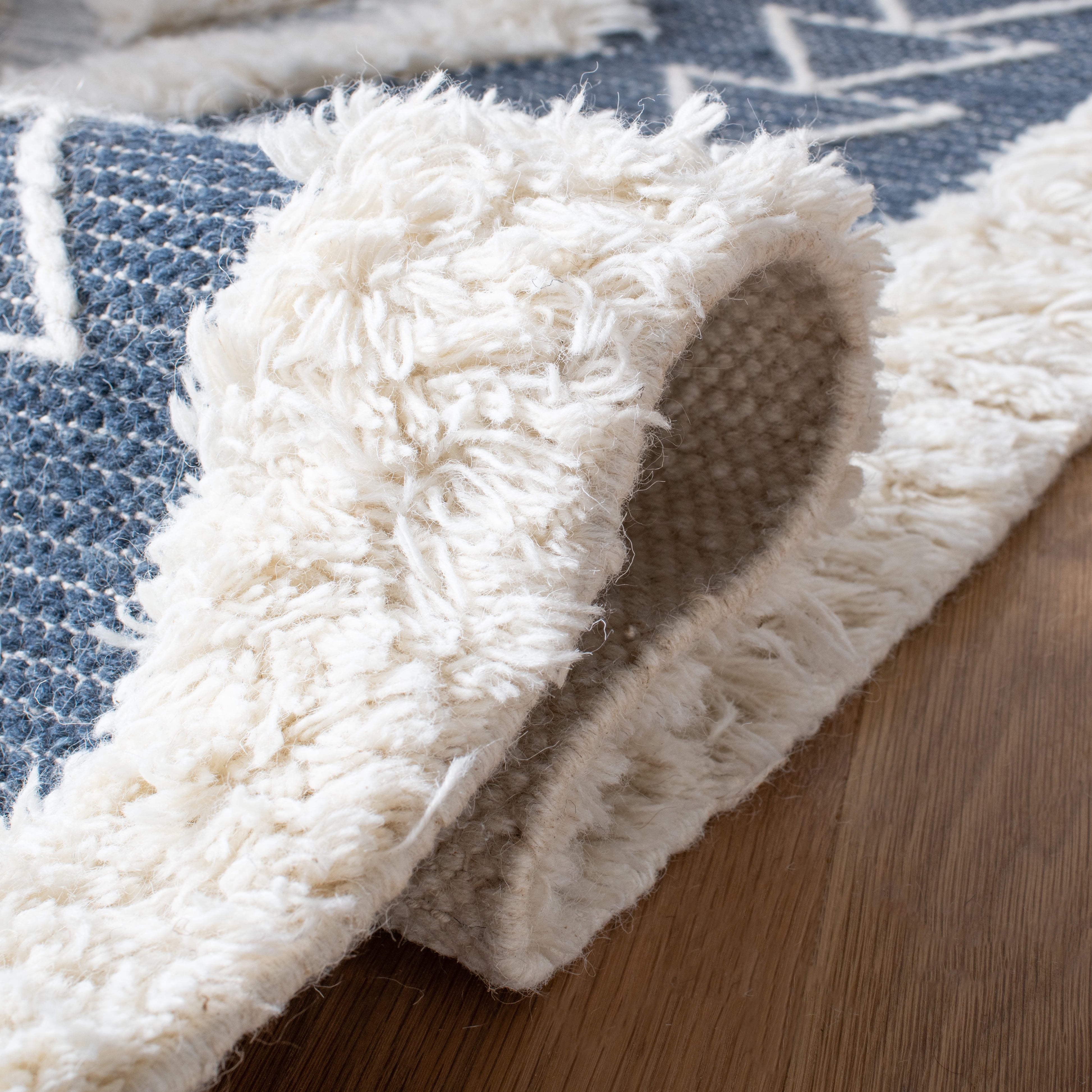 SAFAVIEH Natura Ashlea Geometric Wool Area Rug, Ivory/Blue, 8' x 10'