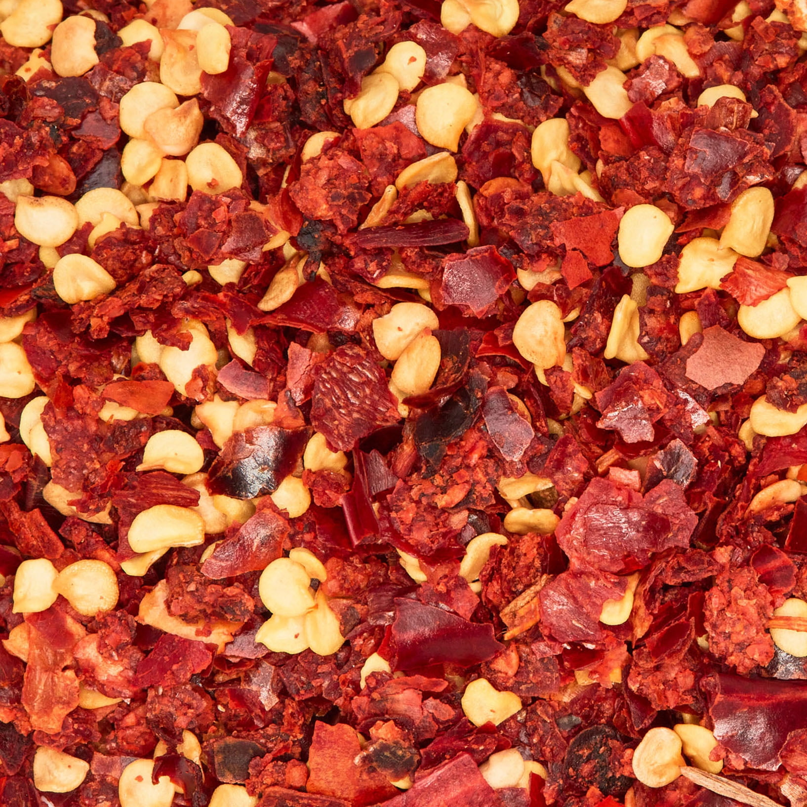 Crushed Chilis by Its Delish, 4.75 oz. Medium Jar
