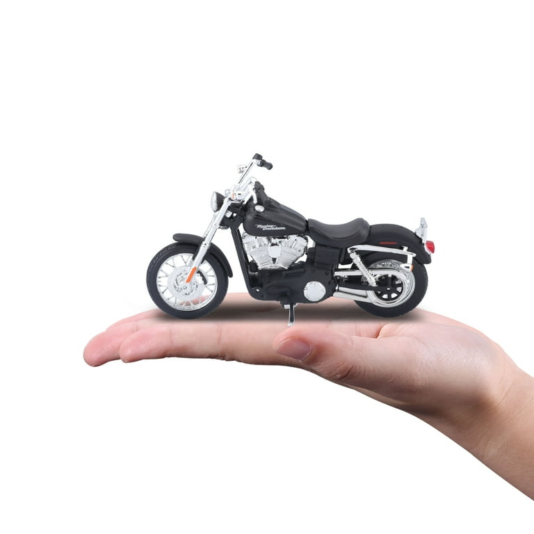 Harley Davidson 1:18 Die-Cast Collectible Motorcycle