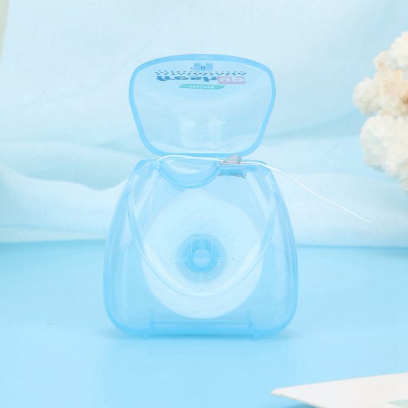 Oral Hygiene Supplies, Floss, 50m, Fine Floss, Easy to Slide and Clean Between Teeth, Inhibits Reproduction, Prevents Caries, Delicate and Portable, Cutter