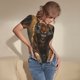 thumbnail image 3 of Balery Tiger In The Fallen Leaf Forest Body de cuello redondo de manga corta para mujer Tops de manga corta Tops básicos-Medium, 3 of 7