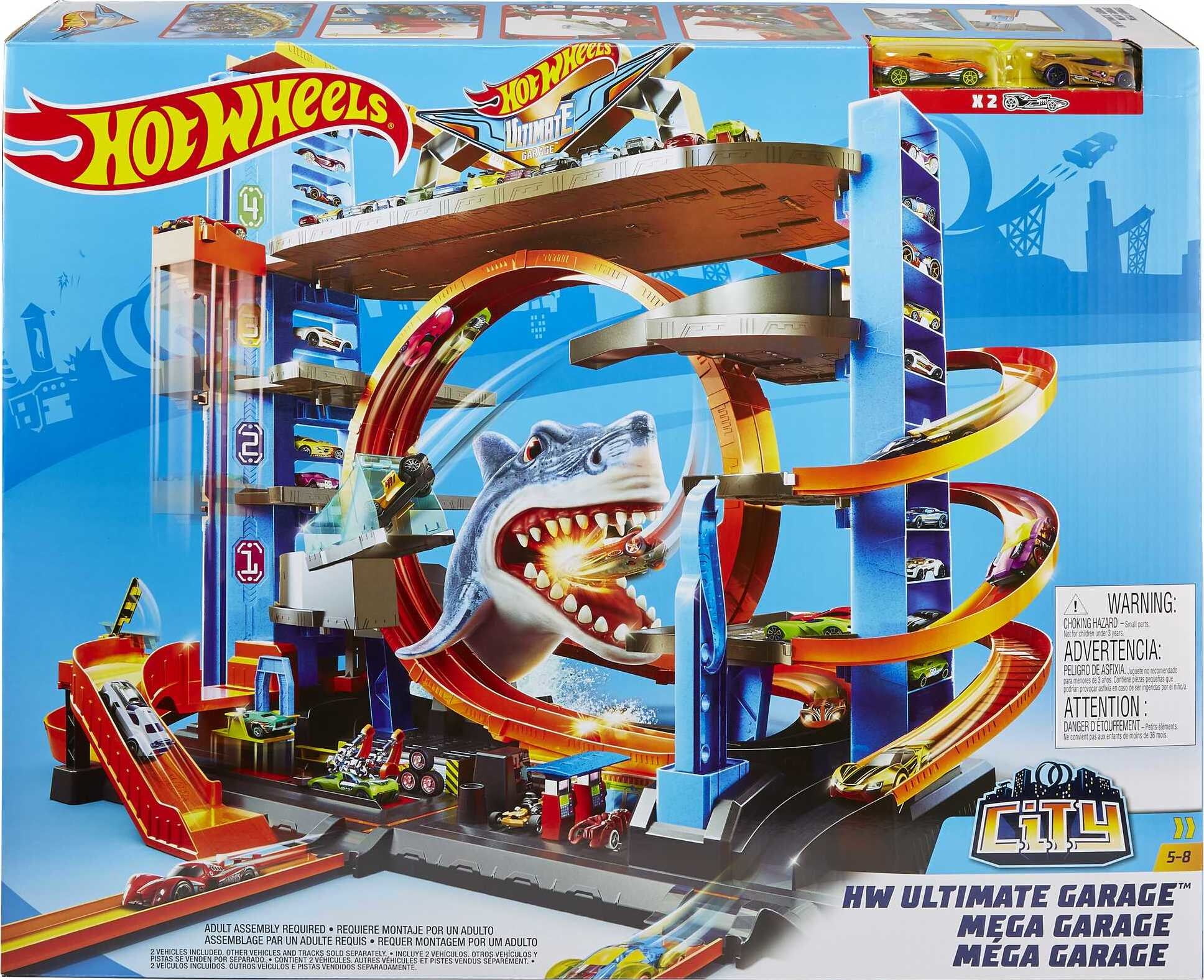 Hot Wheels Ultimate Garage Tower Shark Loop Racetrack, 2 Vehicles