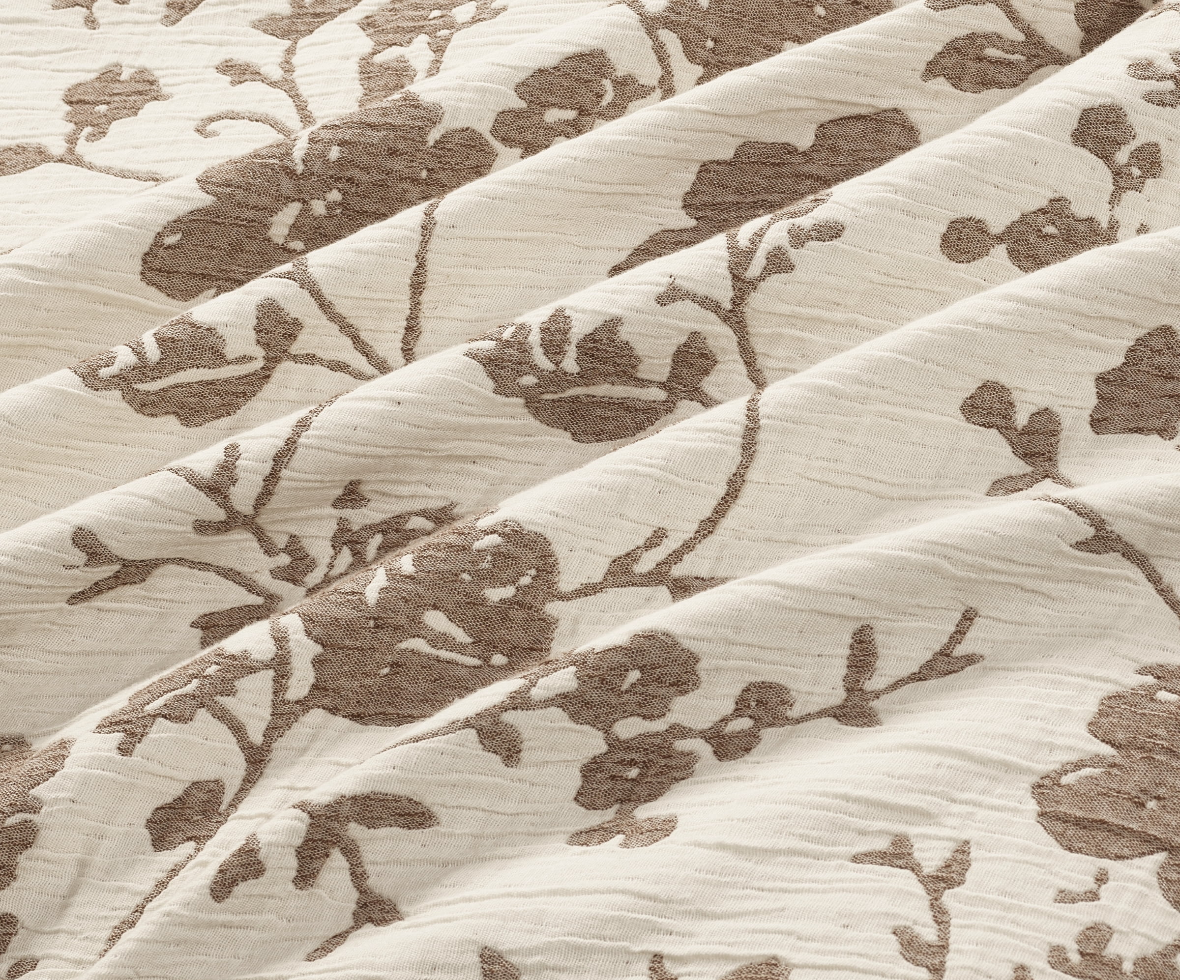 The Pioneer Woman Agatha Floral Gauze Quilt, King, Tibet Brown, Reversible Bedding