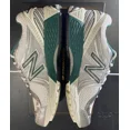 thumbnail image 3 of New Balance 860v2 ALD White Green Size 9, 3 of 6