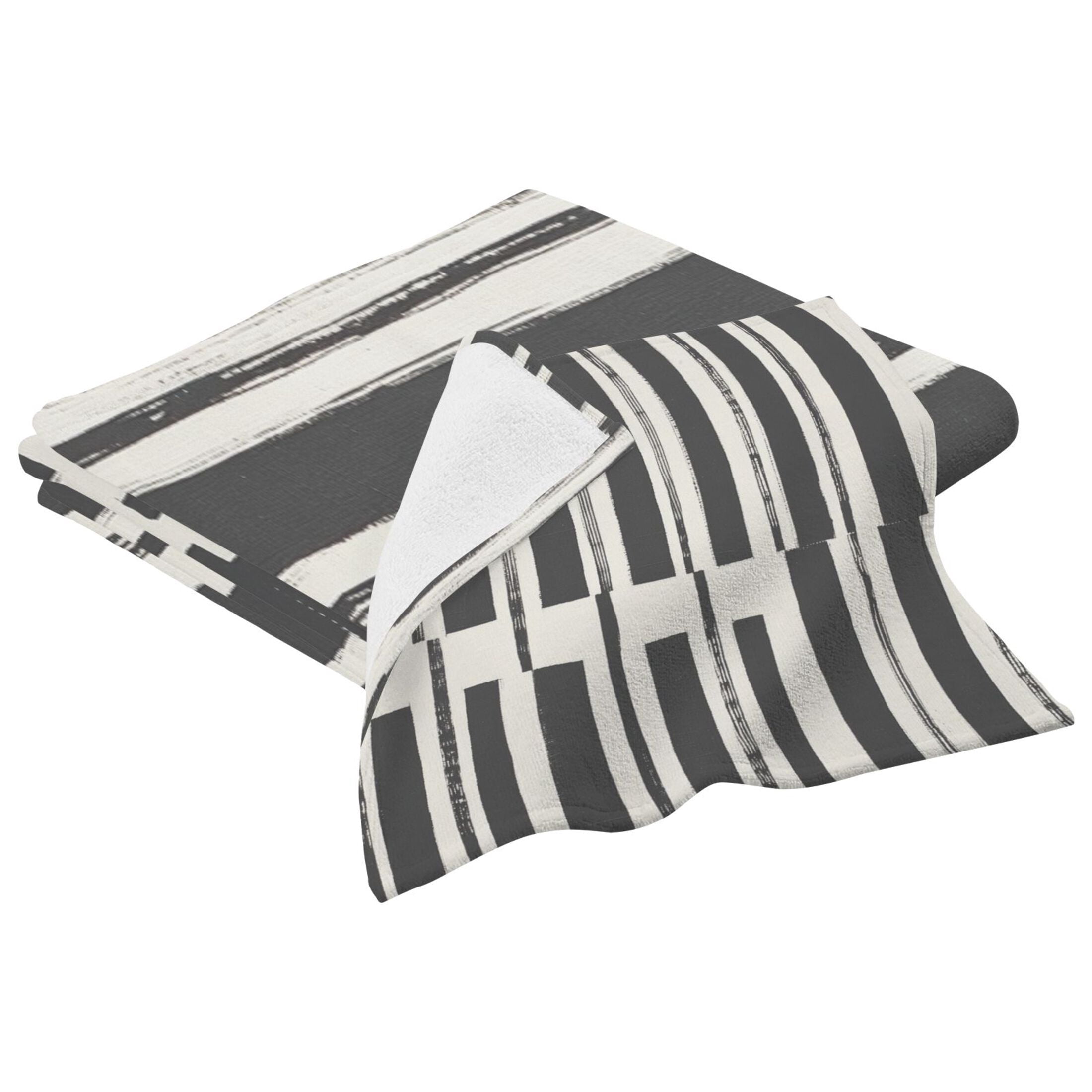 Black and White 2 Piece Cotton Bath and Face Towel Set Soft and Absorbent, for Beach Pool Bathroom