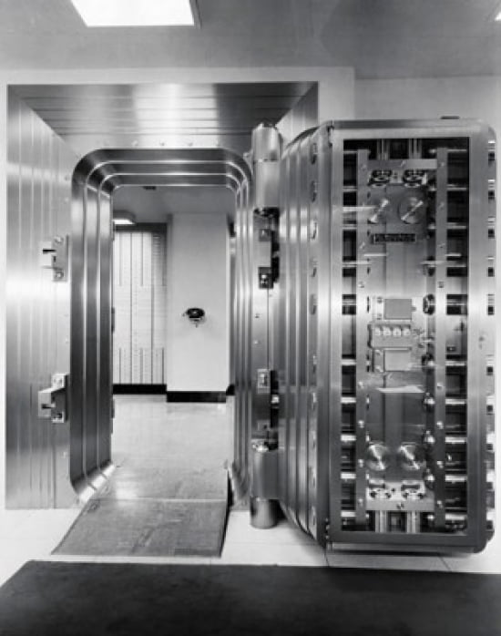 Open Door Of Bank V