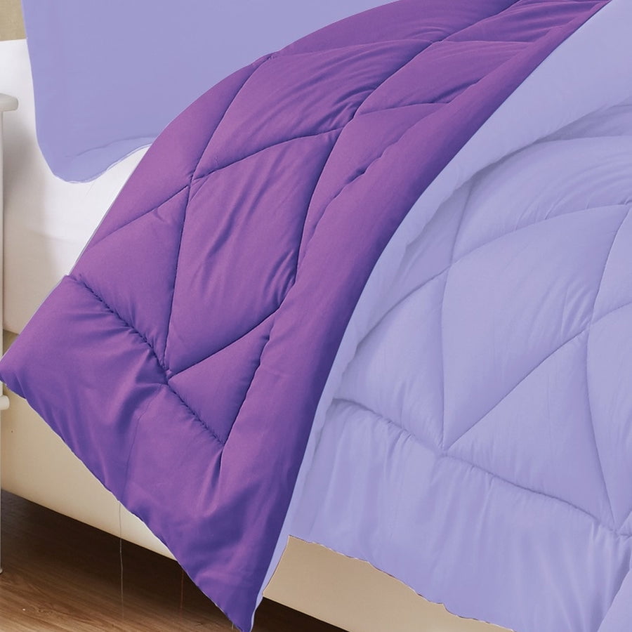 Lightweight Reversible 3-Piece Comforter Set All Seasons, Down Alternative Comforter with 2 Pillow Shams Full/Queen Lilac/Purple