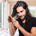 thumbnail image 4 of Peine de madera con mango, antiestático, suave, desenredante, de dientes finos, para cabello y barba de hombres y mujeres., 4 of 4