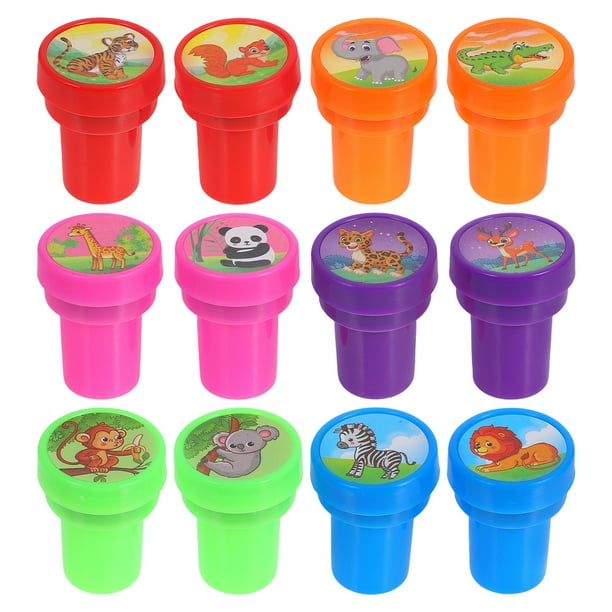 Set de 12 mini sellos de animales de dibujos animados para niños. Sellos autoentintables ideales para manualidades, premios escolares y recuerdos de fiesta. Fáciles de sujetar y lavables.