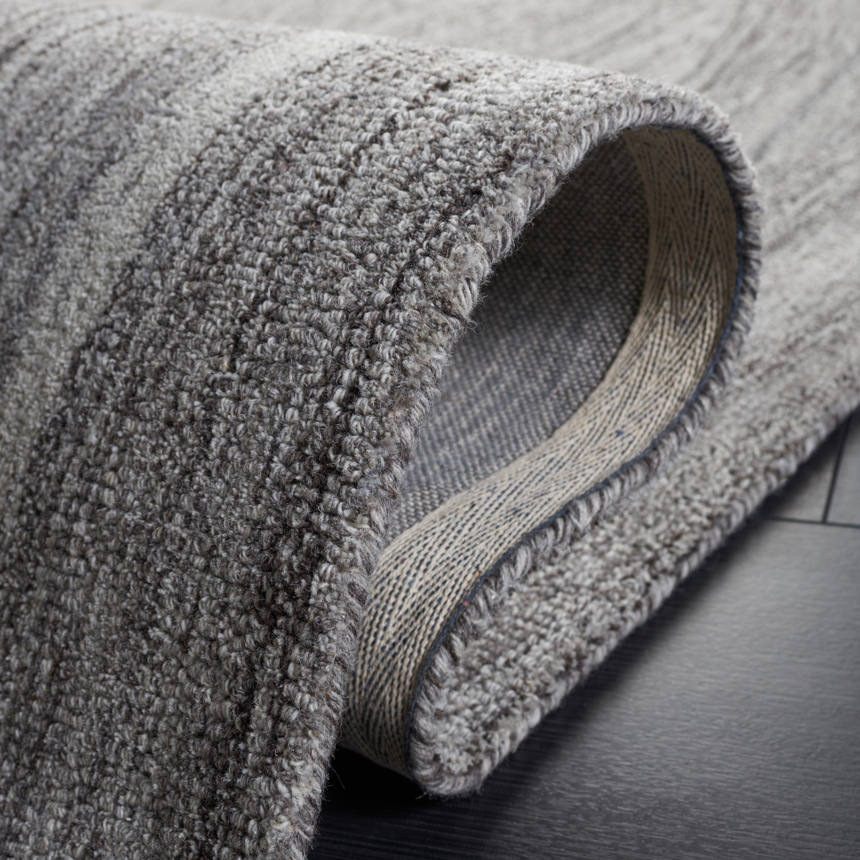 SAFAVIEH Abstract Xanthia Abstract Wool Area Rug, Gray, 6' x 6' Round