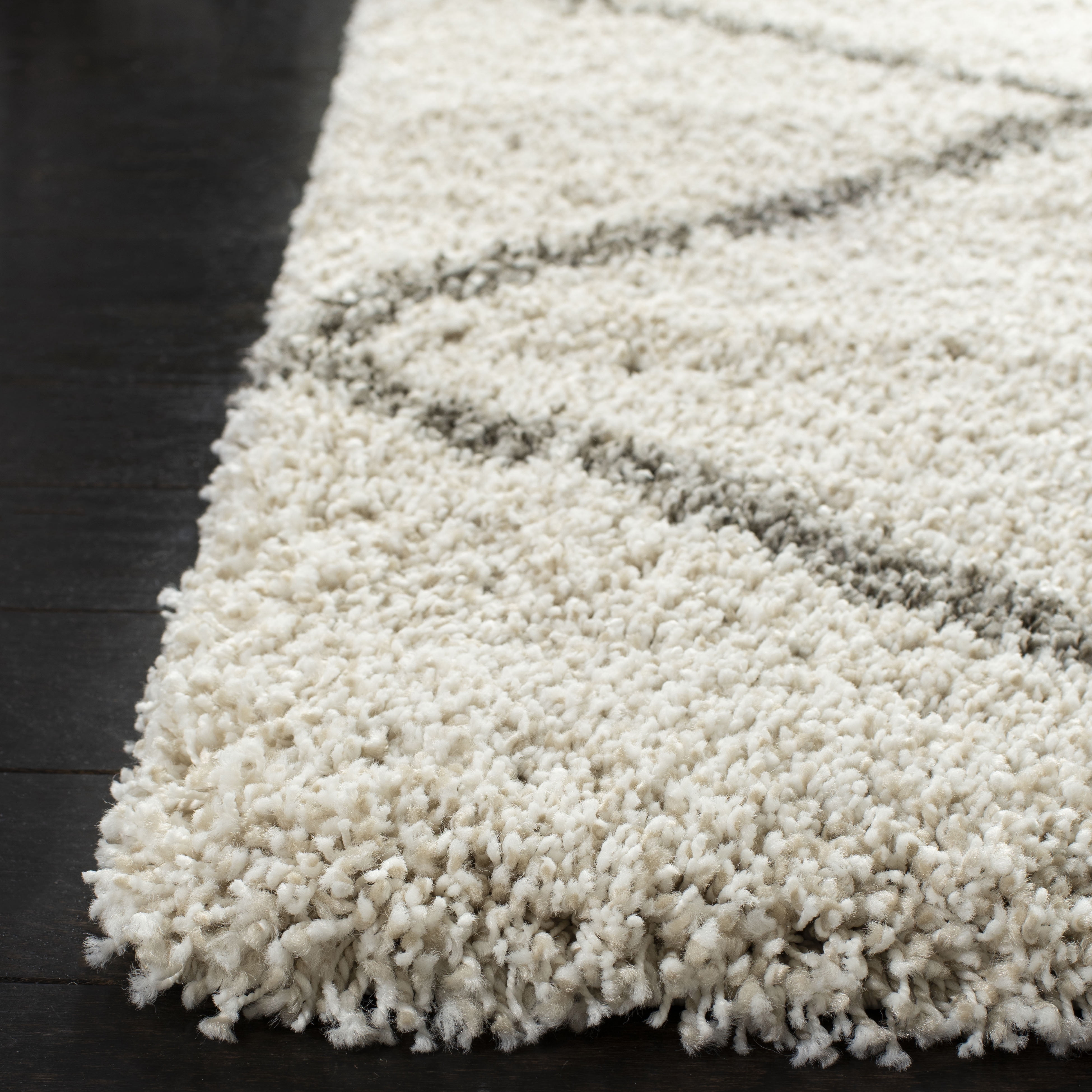 SAFAVIEH Hudson Amias Plush Geometric Shag Area Rug, Ivory/Grey, 10' x 10' Square