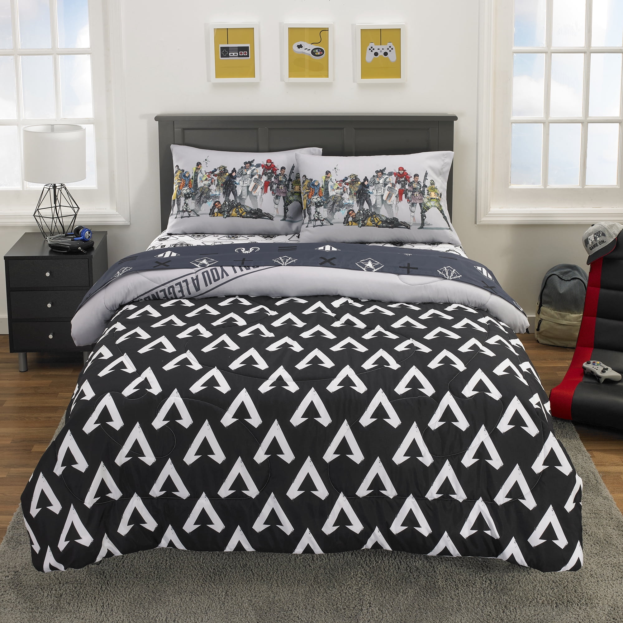Apex Legends Full Bed in a Bag, Gaming Bedding, Comforter and Sheets, Grey
