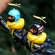 thumbnail image 3 of Motocicleta Bicicleta Coche Decoración Pato Cortavientos Onda Rompeolas Pequeño Amarillo Para Adornos De Accesorios De Interiores, 3 of 4